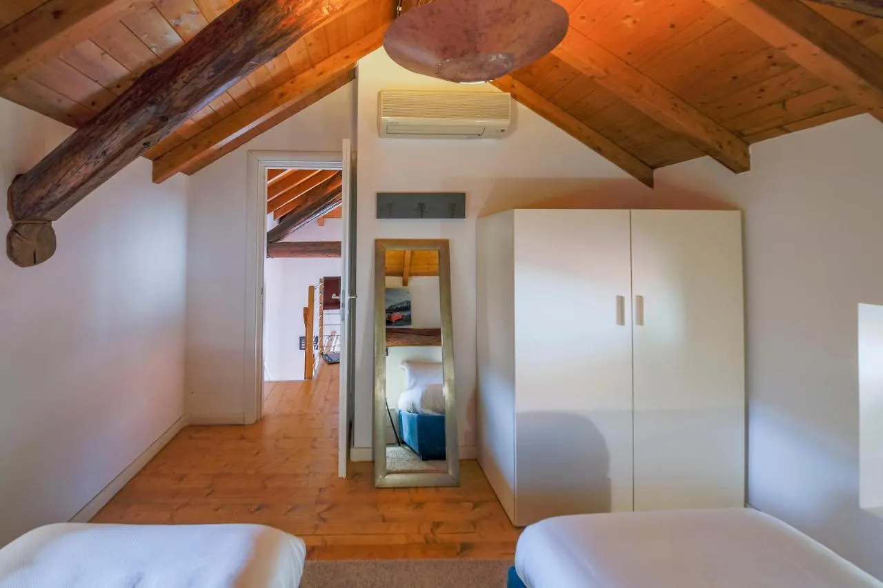 Apartment La Villa Suites - By Myhomeincomo