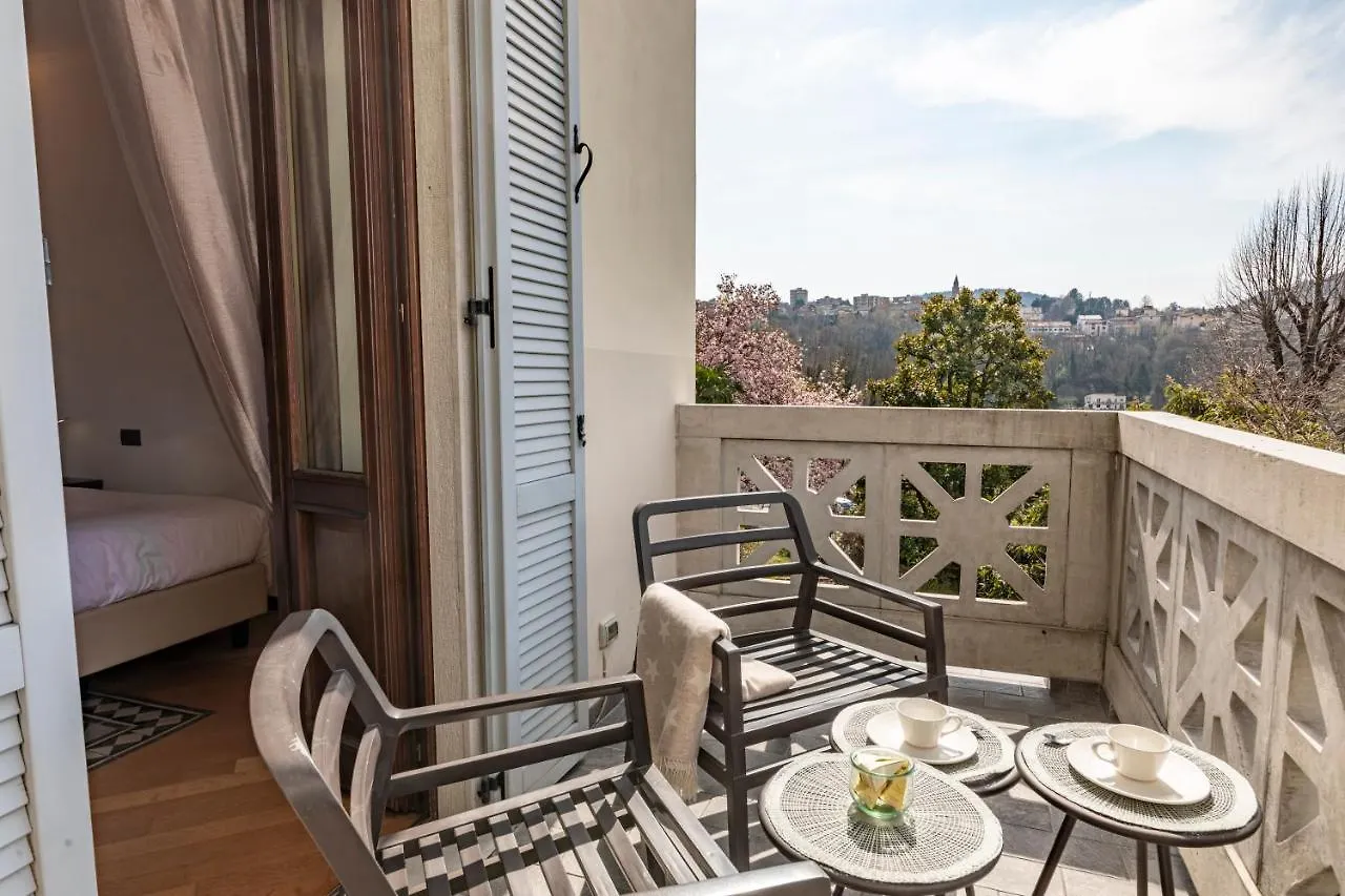 Apartment La Villa Suites - By Myhomeincomo Italy