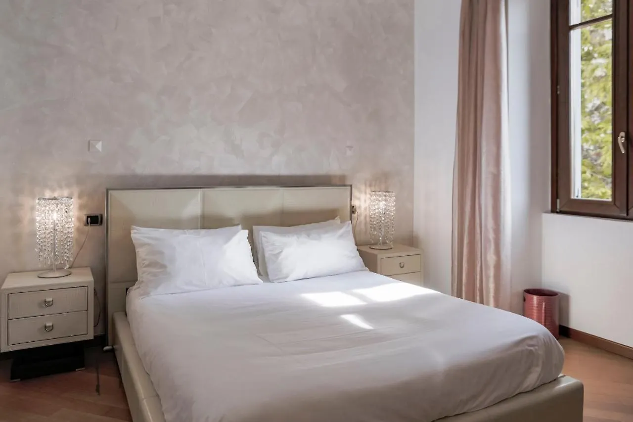 La Villa Suites - By Myhomeincomo Como