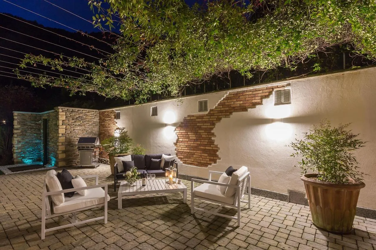 Apartment La Villa Suites - By Myhomeincomo Italy